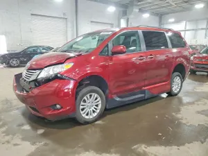 Toyota Sienna 3.5L 6 2017