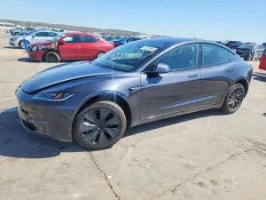 Tesla Model 3 2025