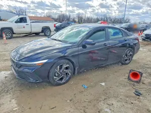 Hyundai Elantra 2.0L 4 2025