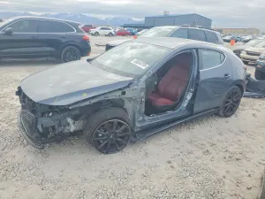 Mazda 3 2.5L 4 2024