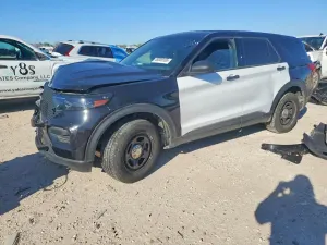 Ford Explorer 3.3L 6 2024