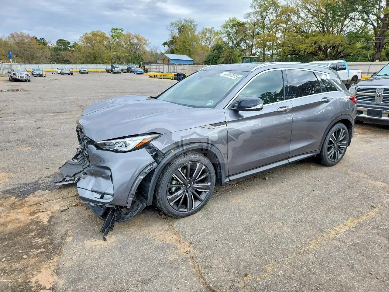 Infiniti QX50 2.0L 4 2021