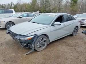 Hyundai Elantra 2.0L 4 2024