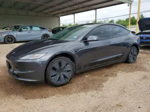 Tesla Model 3 2025