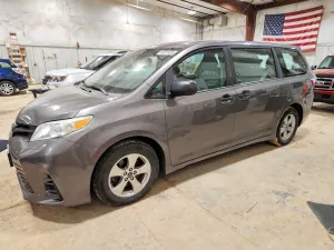 Toyota Sienna 3.5L 6 2018