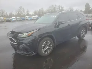 Toyota Highlander 2.4L 4 2023