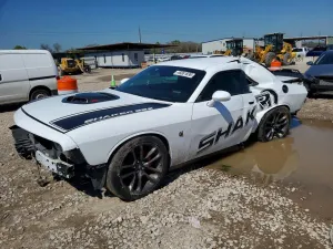 Dodge Challenger 6.4L 8 2020