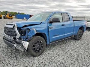 Toyota Tundra 5.7L 8 2021