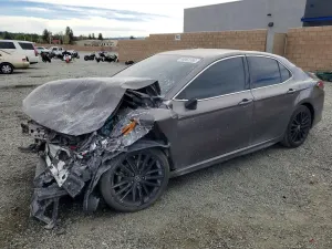 Toyota Camry 2.5L 4 2021