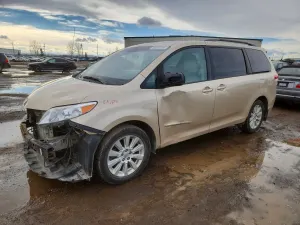 Toyota Sienna 3.5L 6 2014