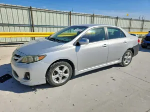 Toyota Corolla 1.8L 4 2013