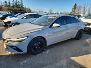 Hyundai Elantra 2.0L 4 2025
