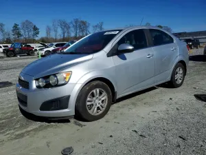 Chevrolet Aveo (Sonic) 1.8L 4 2015