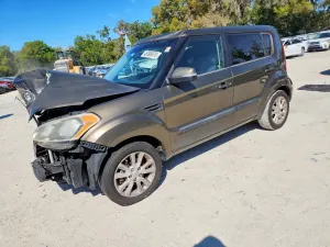 Kia Soul 2.0L 4 2012