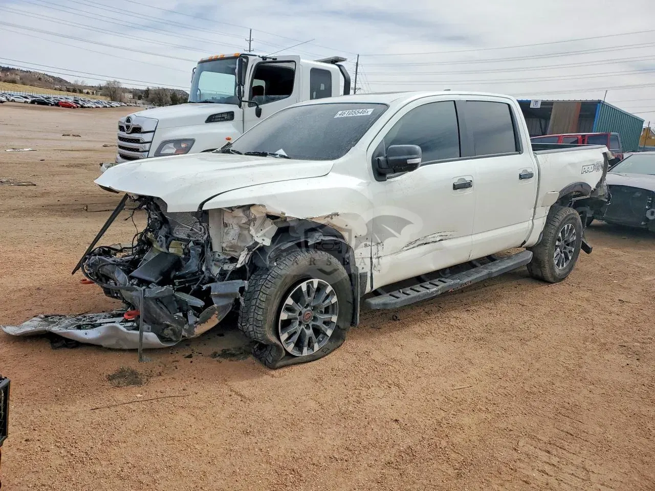 Nissan Titan 5.6L 8 2024