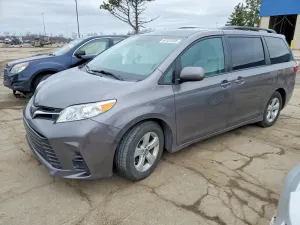 Toyota Sienna 3.5L 6 2018