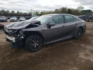 Toyota Camry 2.5L 4 2023