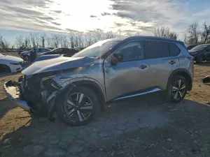Nissan Rogue 2.5L 4 2021