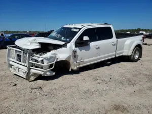 Ford F-350 6.7L 8 2021