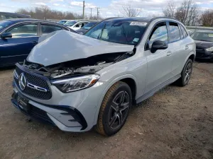 Mercedes-Benz GLC 2.0L 4 2025