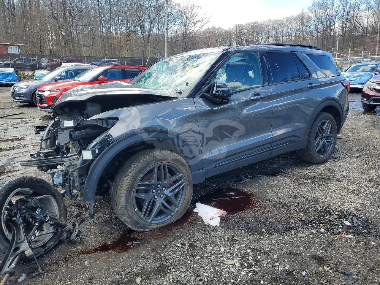 Ford Explorer 2.3L 4 2025