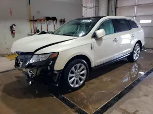 Lincoln MKT 3.7L 6 2015