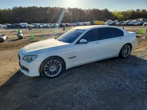 BMW 7 Series 4.4L 8 2015