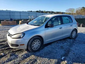 Volkswagen Golf 2.5L 5 2011