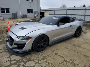 Ford Mustang 2.3L 4 2019