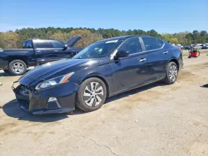 Nissan Altima 2.5L 4 2020