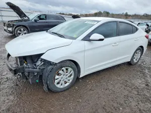 Hyundai Elantra 2.0L 4 2019