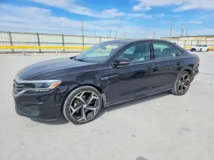 Volkswagen Passat 2.0L 4 2021