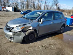Nissan Versa 1.8L 4 2010