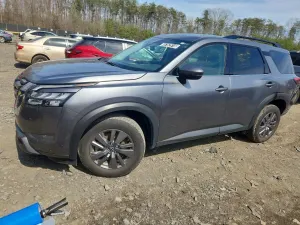 Nissan Pathfinder 3.5L 6 2025