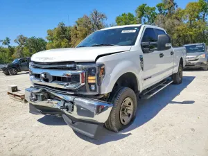 Ford F-250 6.7L 8 2021