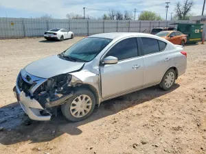 Nissan Versa 1.6L 4 2015
