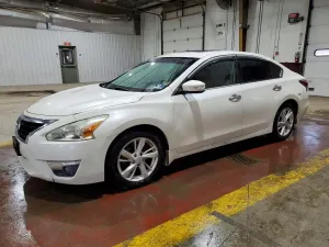 Nissan Altima 2.5L 4 2015