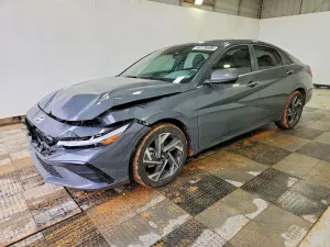 Hyundai Elantra 2.0L 4 2024