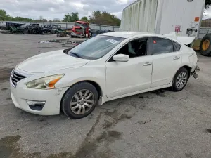 Nissan Altima 2.5L 4 2015