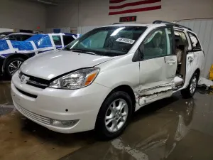Toyota Sienna 3.3L 6 2004