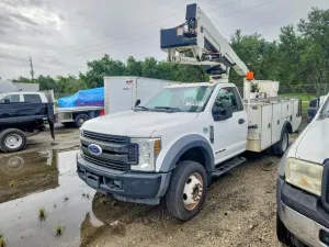 Ford F550 6.7L 8 2019
