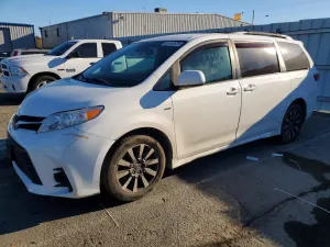Toyota Sienna 3.5L 6 2018