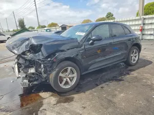Porsche Macan 2.0L 4 2021
