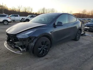 Tesla Model Y 2024