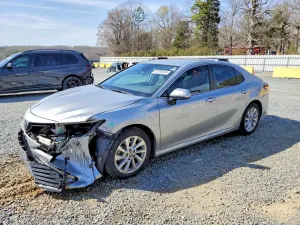 Toyota Camry 2.5L 4 2021