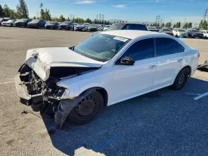Volkswagen Passat 2.5L 5 2012