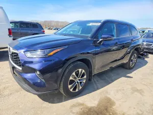 Toyota Highlander 2.4L 4 2023