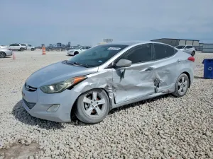 Hyundai Elantra 1.8L 4 2013