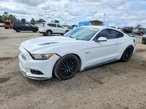 Ford Mustang 5.0L 8 2015