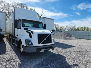 Volvo VNL 15.0L 6 2017